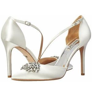 Badgley mischka heels